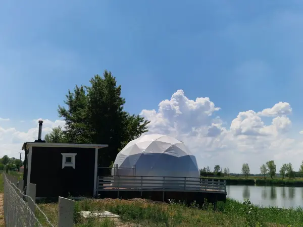 Eladó újszerű nyaraló, Délegyháza 1 szoba 76 m² 59 M Ft + Áfa